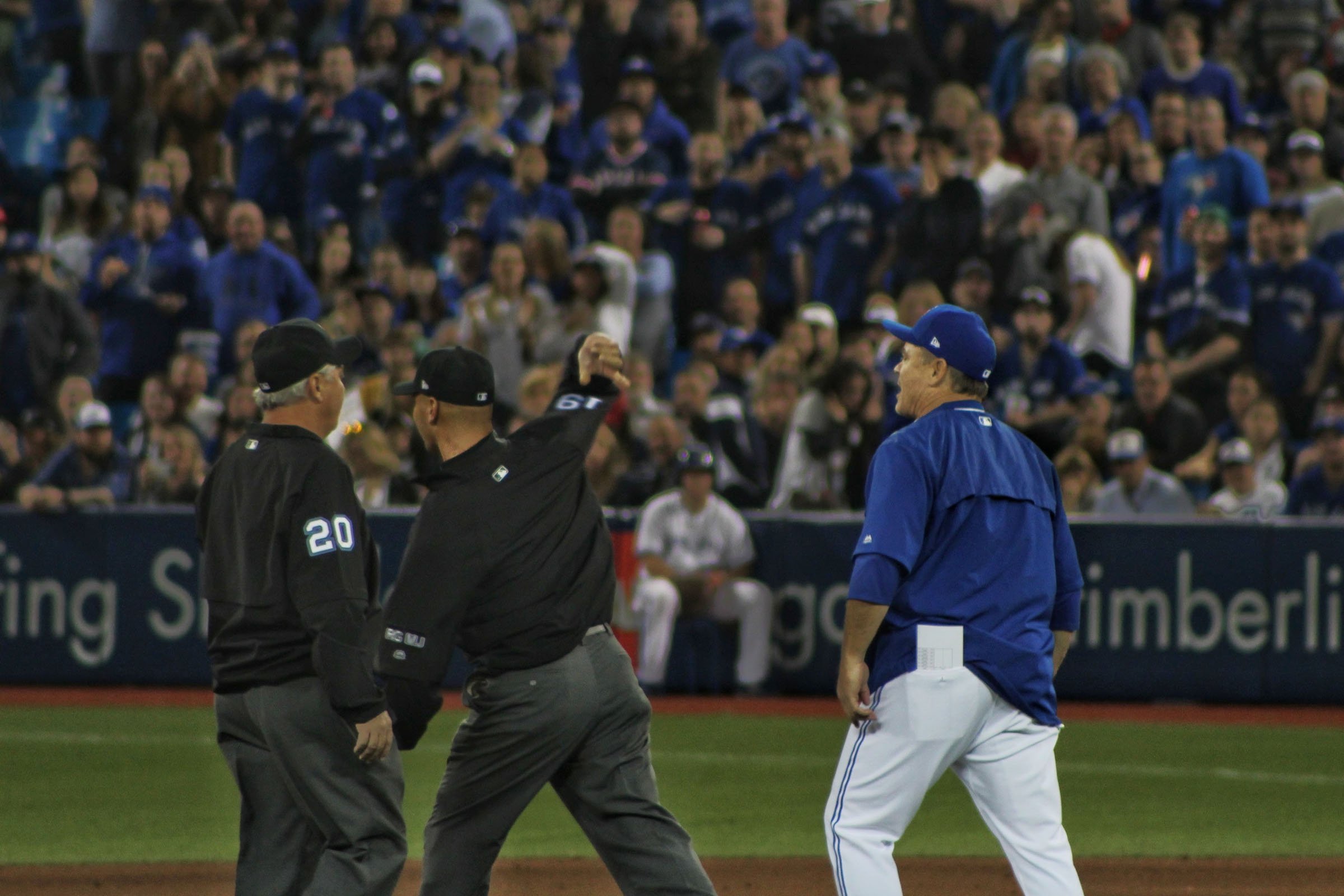 John Gibbons ejected from game - Toronto